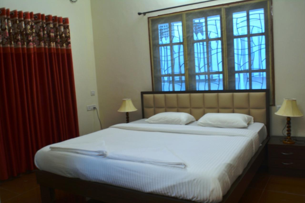 Redstone Villa And Suites Bangalore Bagian luar foto